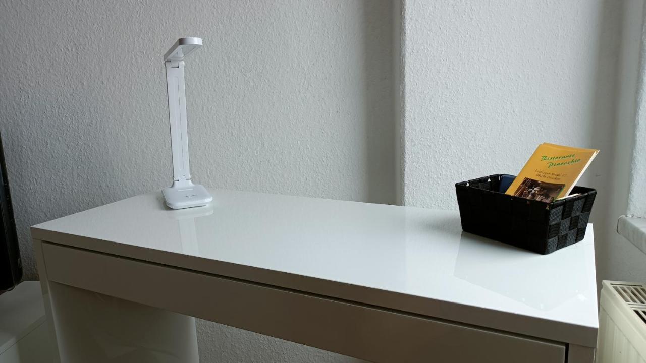 Gaeste- Und Ferienwohnung Glaeser ツウィッカウ エクステリア 写真
