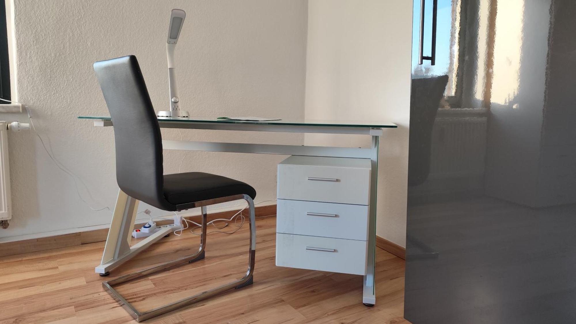 Gaeste- Und Ferienwohnung Glaeser ツウィッカウ エクステリア 写真