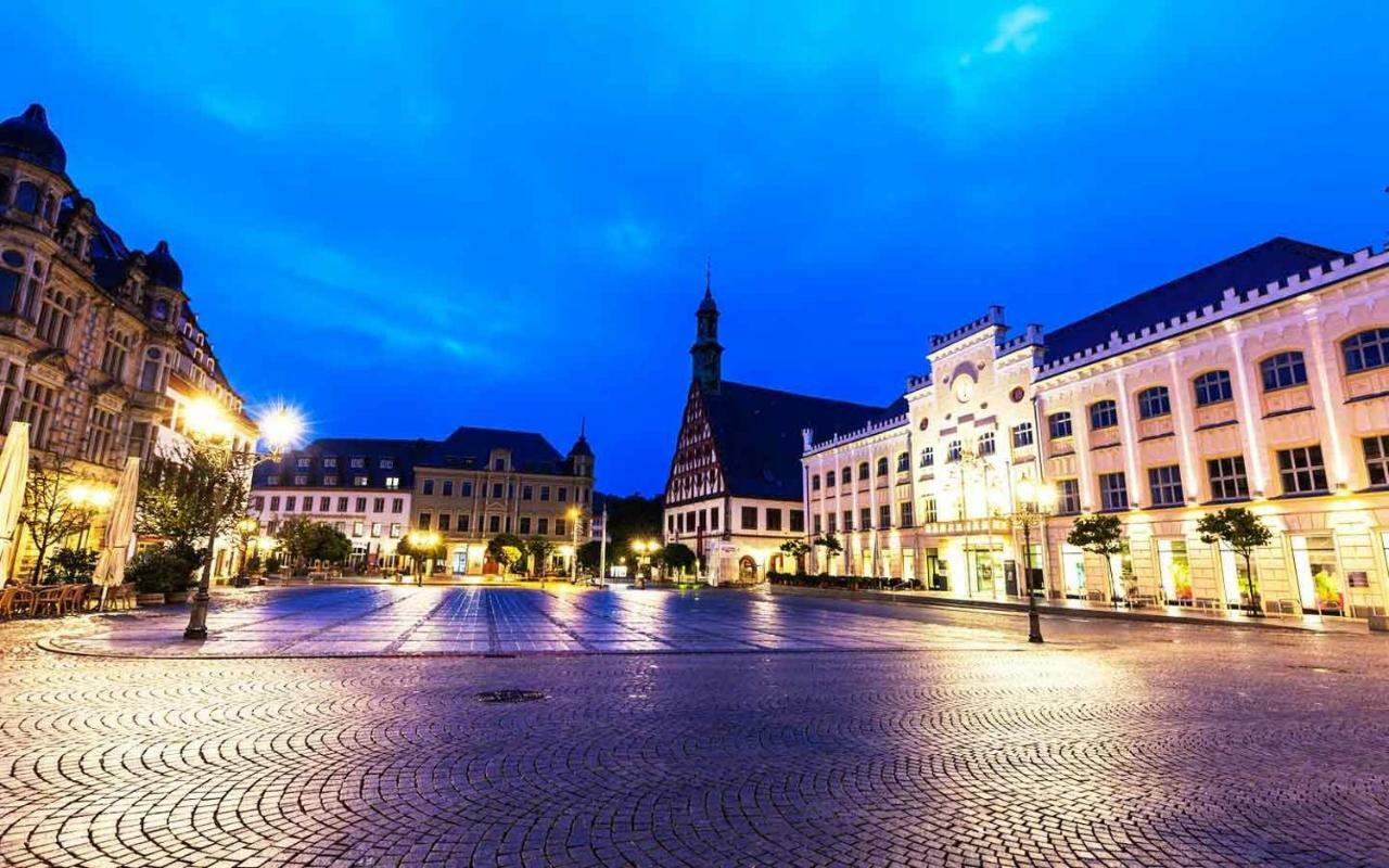 Gaeste- Und Ferienwohnung Glaeser ツウィッカウ エクステリア 写真