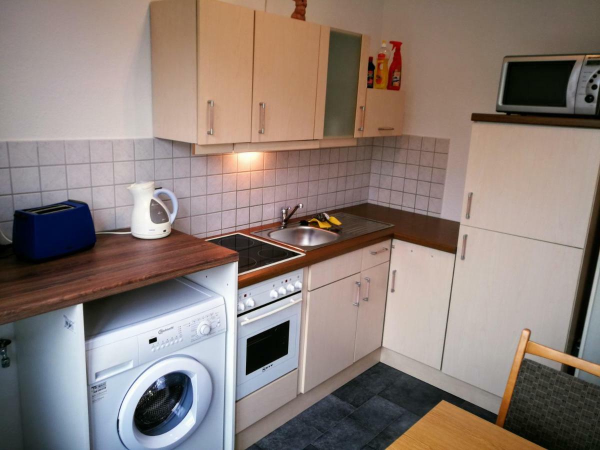 Gaeste- Und Ferienwohnung Glaeser ツウィッカウ エクステリア 写真