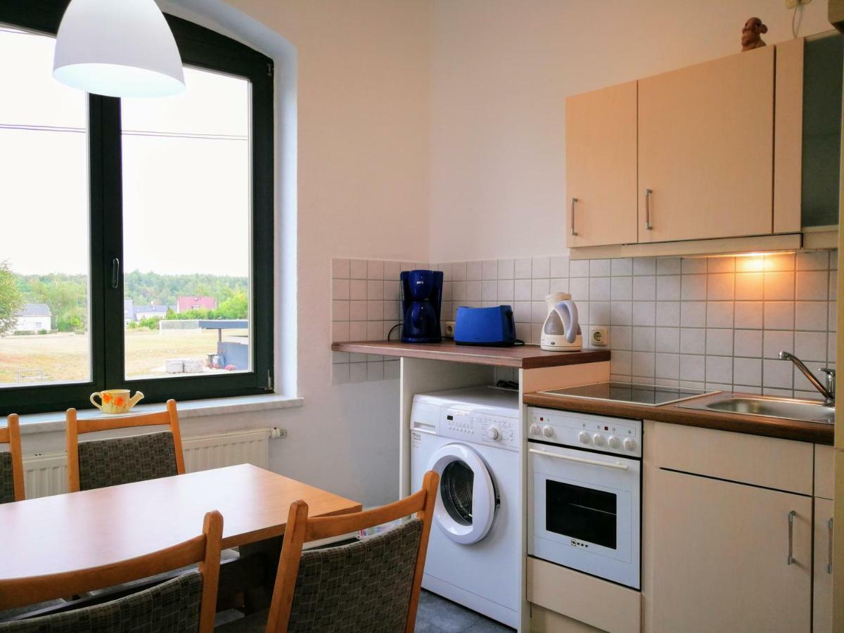 Gaeste- Und Ferienwohnung Glaeser ツウィッカウ エクステリア 写真